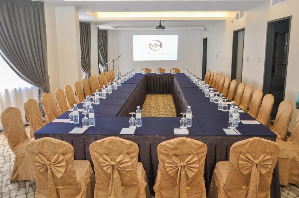 Mulia Hotel Bandar Seri Begawan Exterior foto