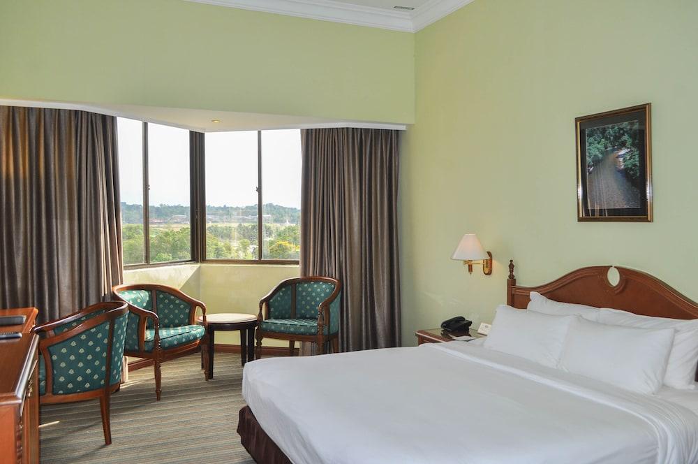 Mulia Hotel Bandar Seri Begawan Exterior foto