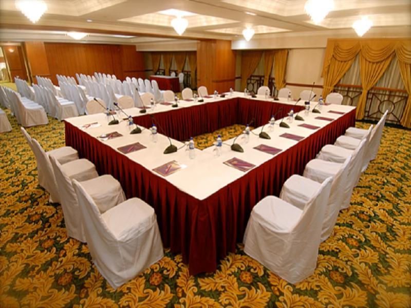 Mulia Hotel Bandar Seri Begawan Exterior foto