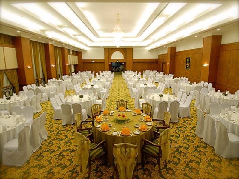 Mulia Hotel Bandar Seri Begawan Exterior foto