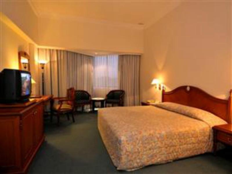 Mulia Hotel Bandar Seri Begawan Exterior foto